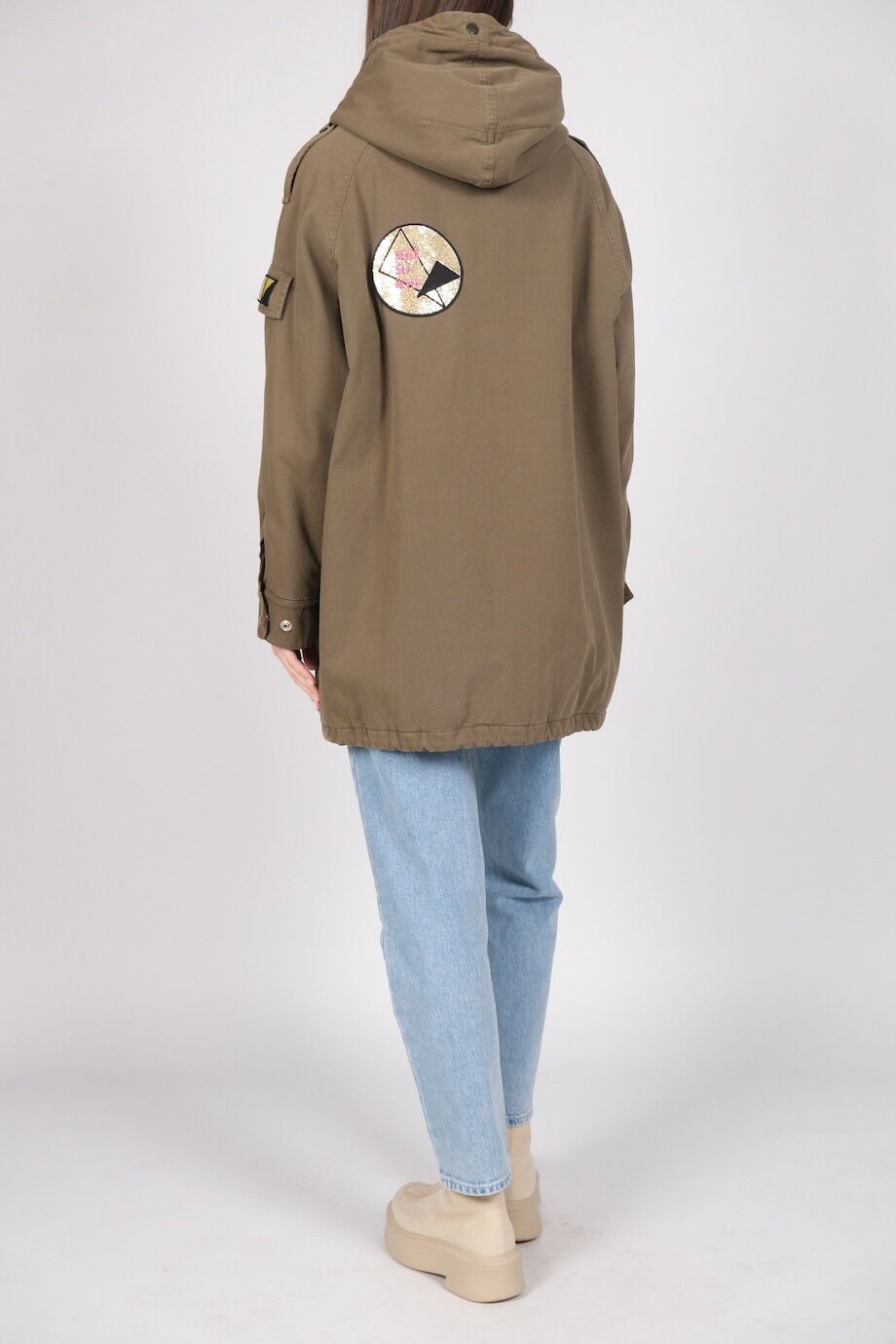 image 3 Парка цвета хаки с блестящими нашивками