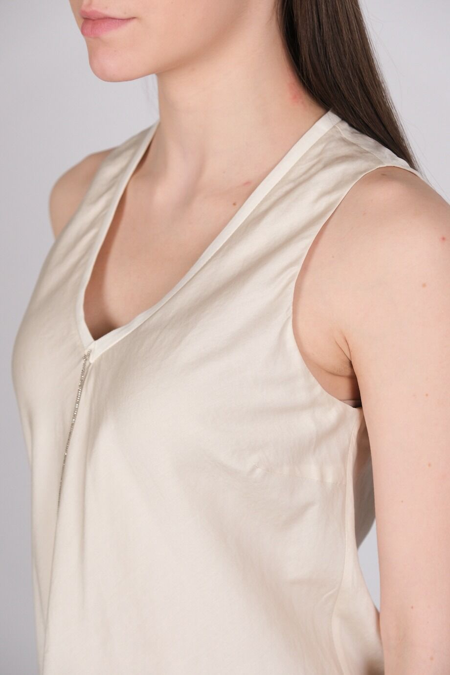 image 4 Шелковый топ кремового цвета с декором