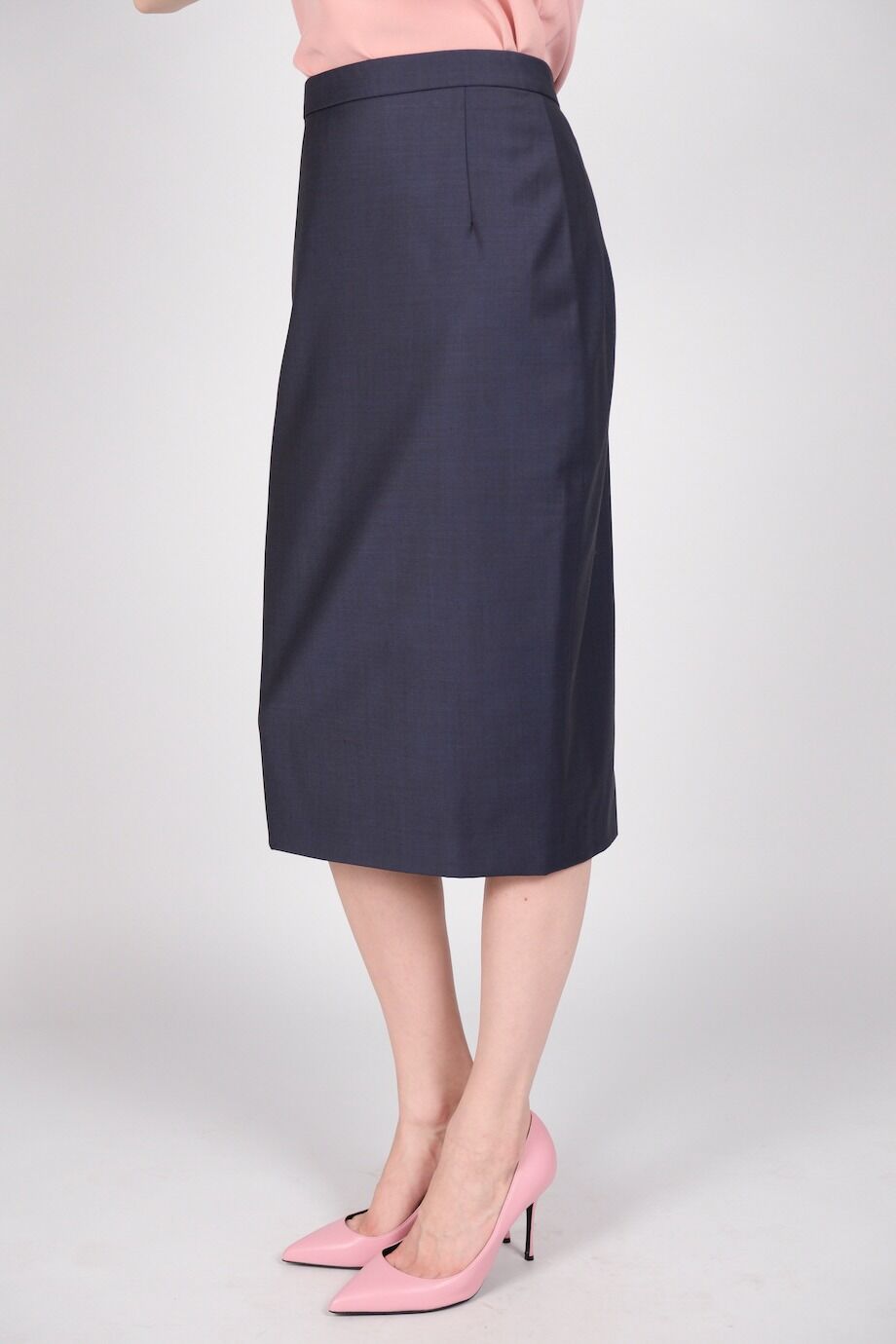 image 7 Костюм с юбкой черничного цвета