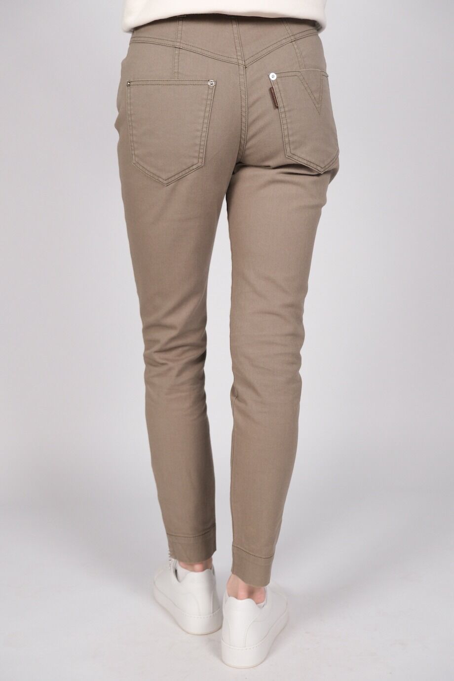 image 4 Джинсы оливкового цвета