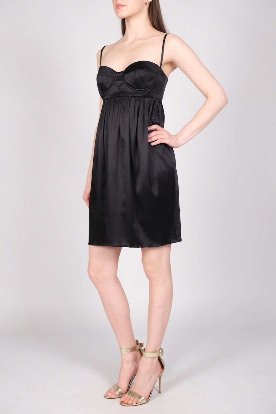 image 2 Шелковое платье черного цвета на бретелях