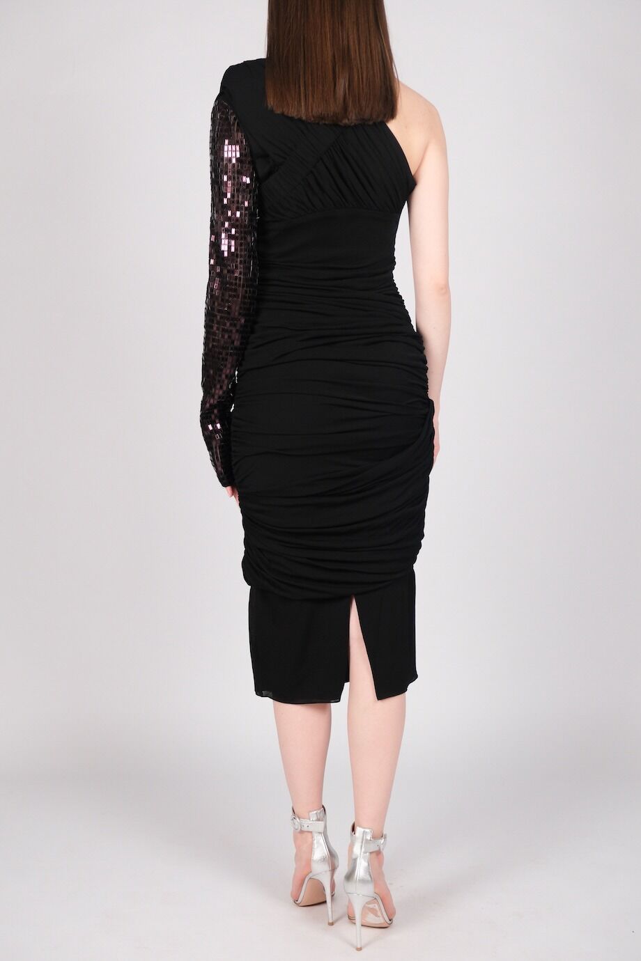 image 4 Платье черного цвета с асимметричным рукавом