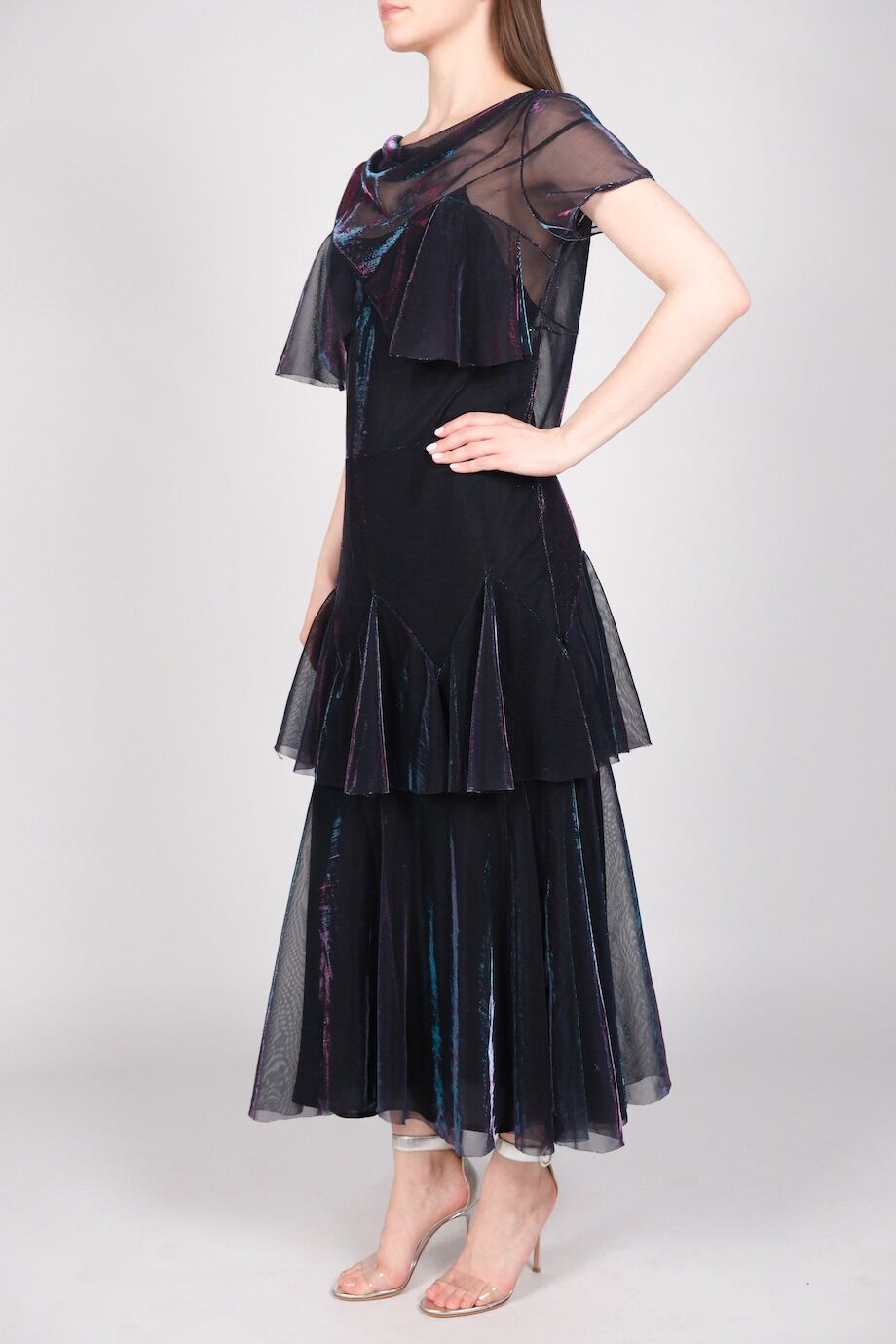 image 2 Платье из мерцающей ткани с воланами