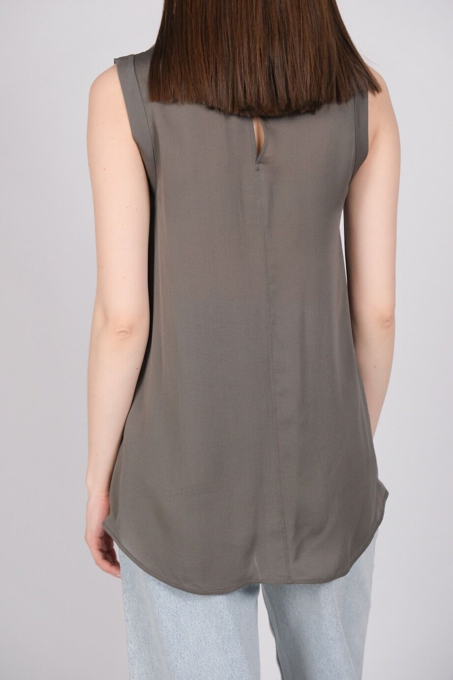 image 3 Шелковый топ серого цвета