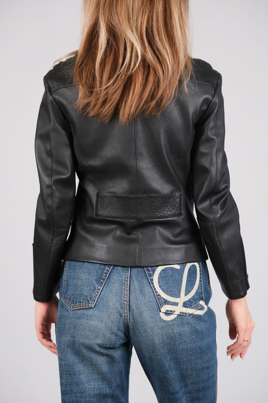 image 3 Кожаная куртка черного цвета