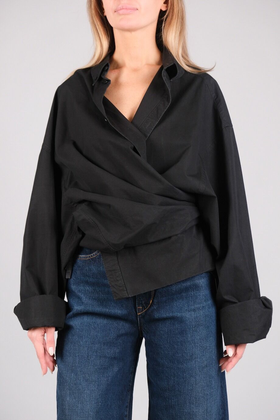 image 1 Рубашка черного цвета асимметричного кроя