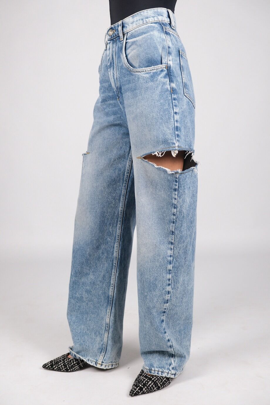 image 3 Джинсы голубого цвета с разрезами по бокам