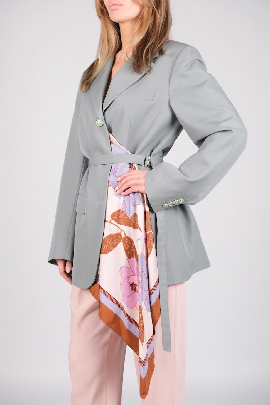 image 3 Жакет эвкалиптового цвета с платком