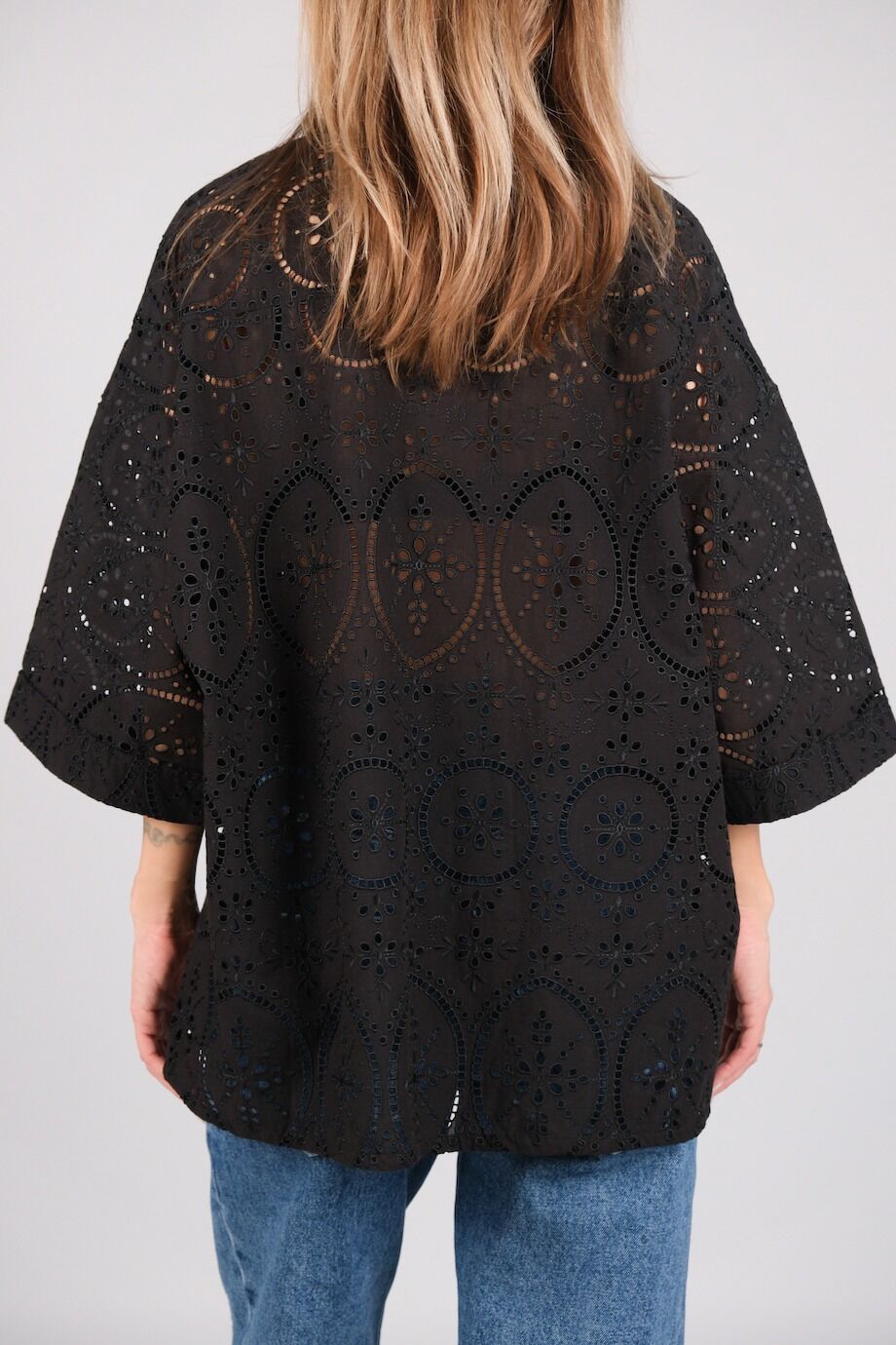 image 3 Рубашка черного цвета свободного кроя из шитья