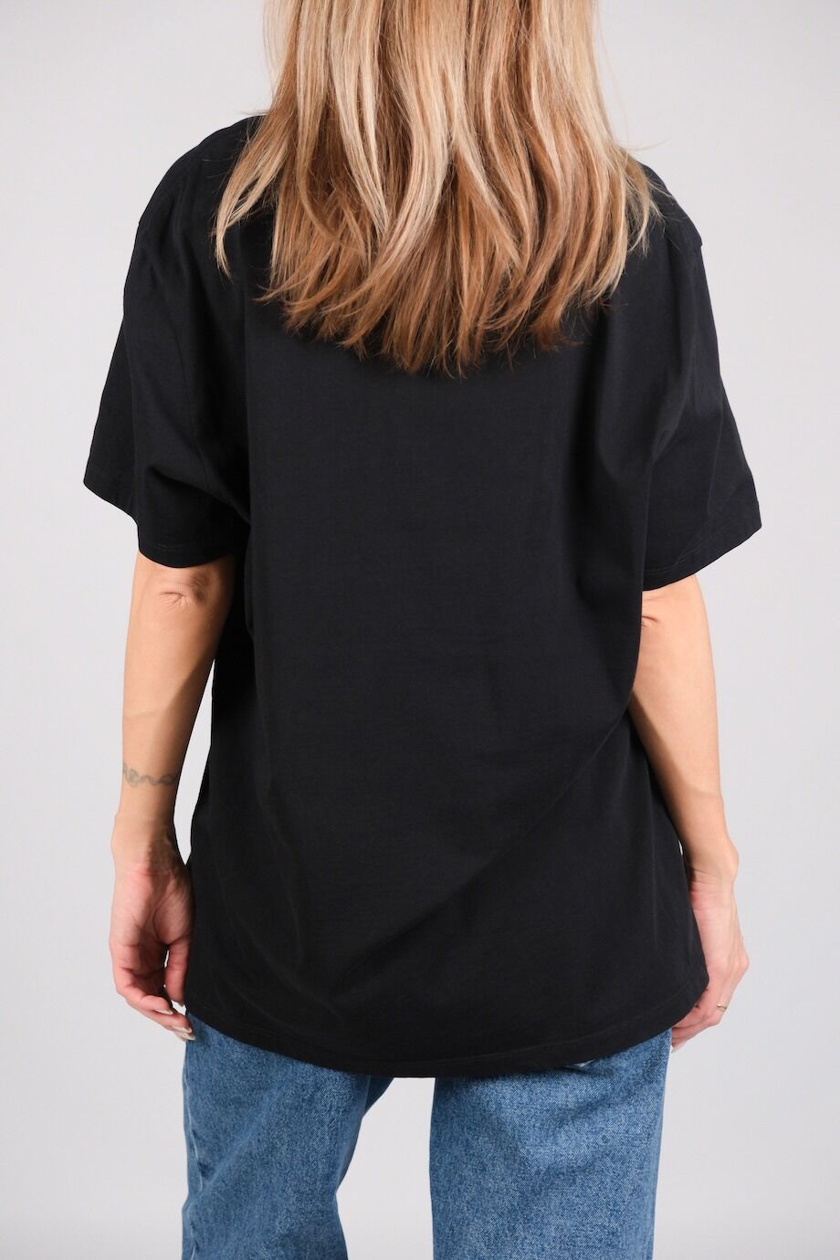 image 3 Футболка черного цвета с золотистой надписью