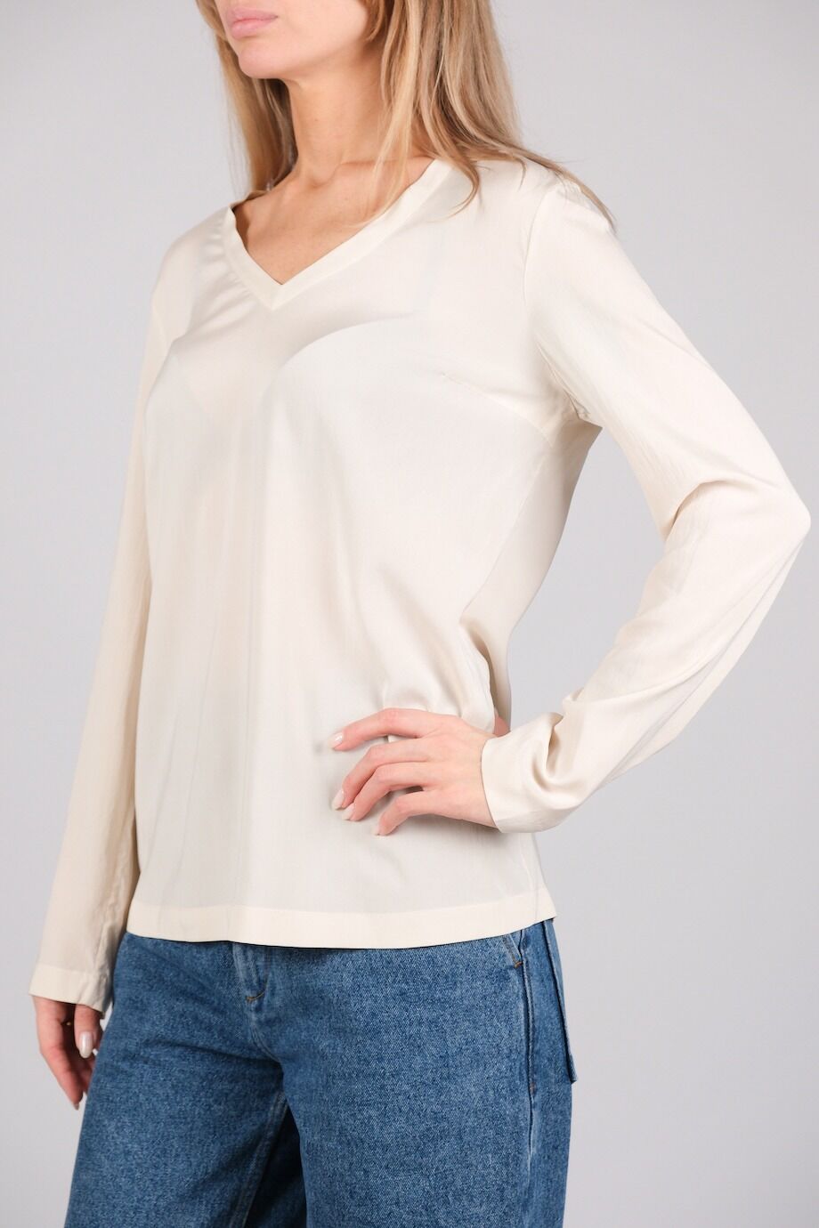 image 2 Шелковая блуза молочного цвета