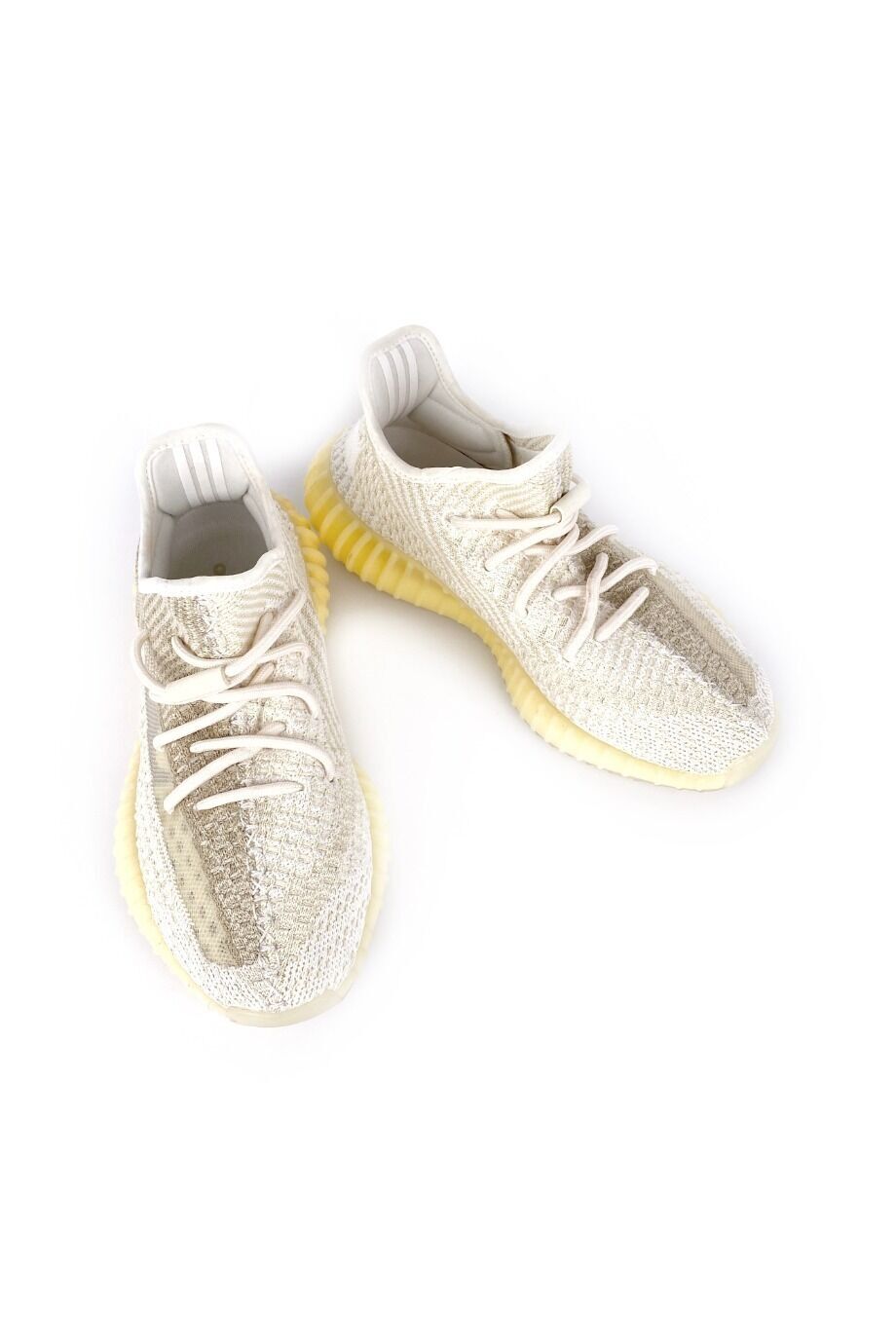 image 2 Кроссовки Yezzy 350 светлого цвета